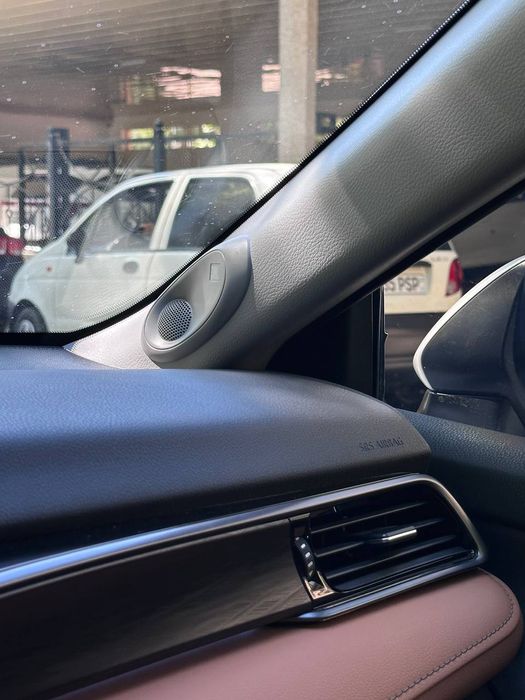 Toyota camry 75 2023 Grande