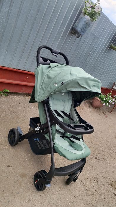 Коляска Joli в отличном состоянии!