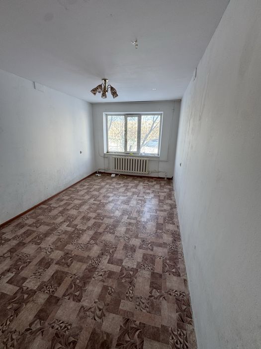 Продам квартиру в центре Кандыагаш