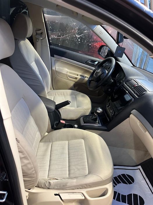 Vând Škoda Octavia, an 2010, motor 1.6 TDI 105 CP