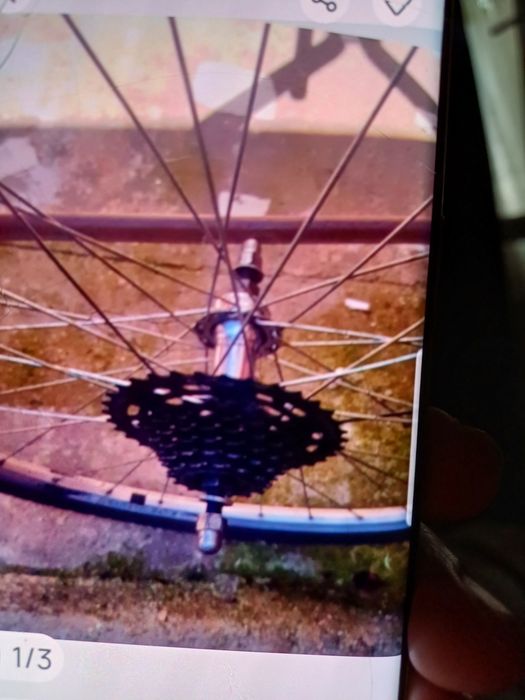 Roata de bicicleta pe 28 cu 7 pinioane