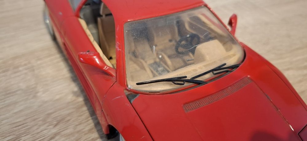 Vand macheta RABLA Ferrari 348 scara 1:18 Bburago CITITI DESCRIEREA
