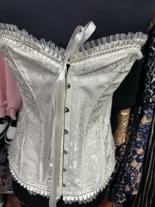 Corset versatil deosebit de frumos