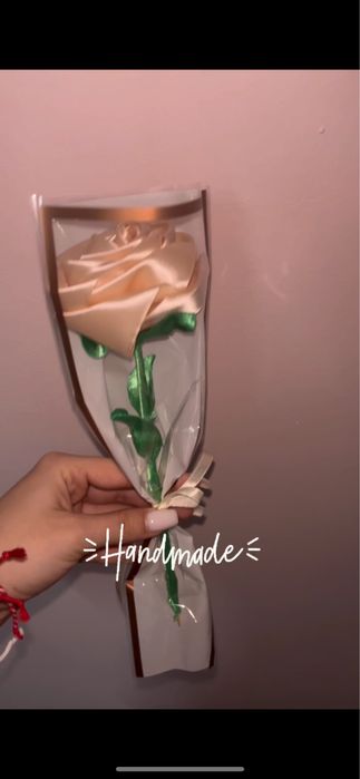 Рози от сатен / букети