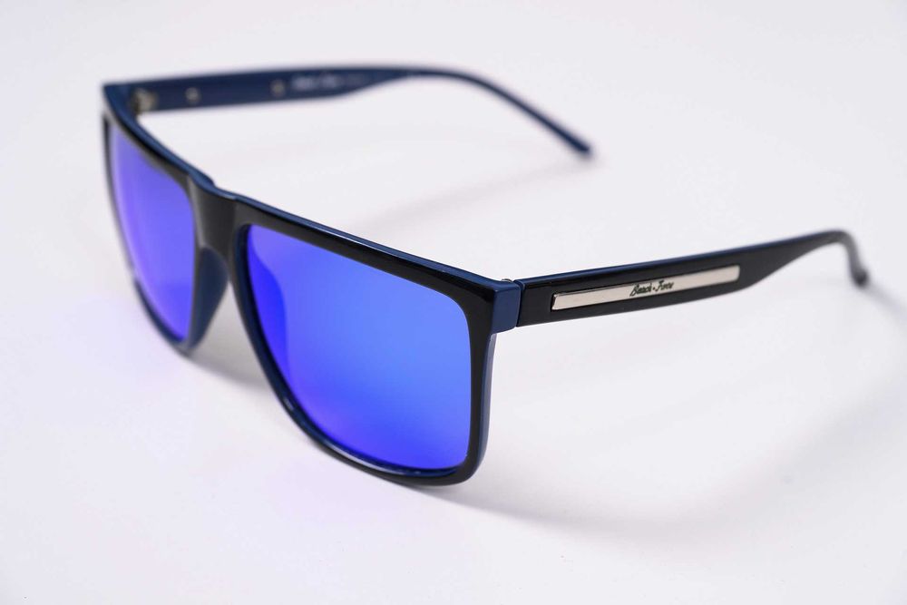 Слънчеви очила с поляризация