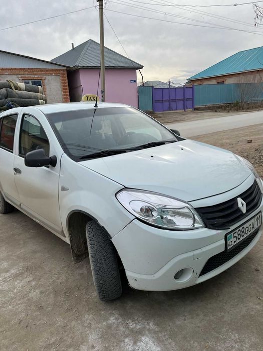 Renault Sandero 2012