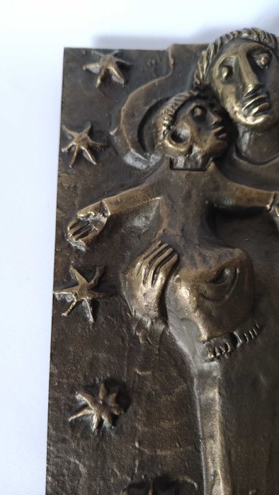 Старо масивно бронзово пано  Св.Богородица и Младенеца