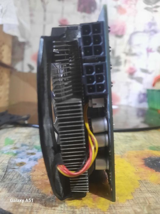 GTX 460 1GB gigabyte OC