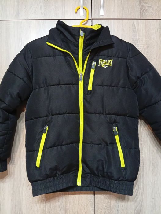 Дебело зимно яке, възраст 10-11г, ръст 140, цена 10лв