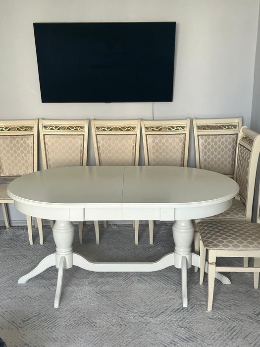 Продам стол деревянный