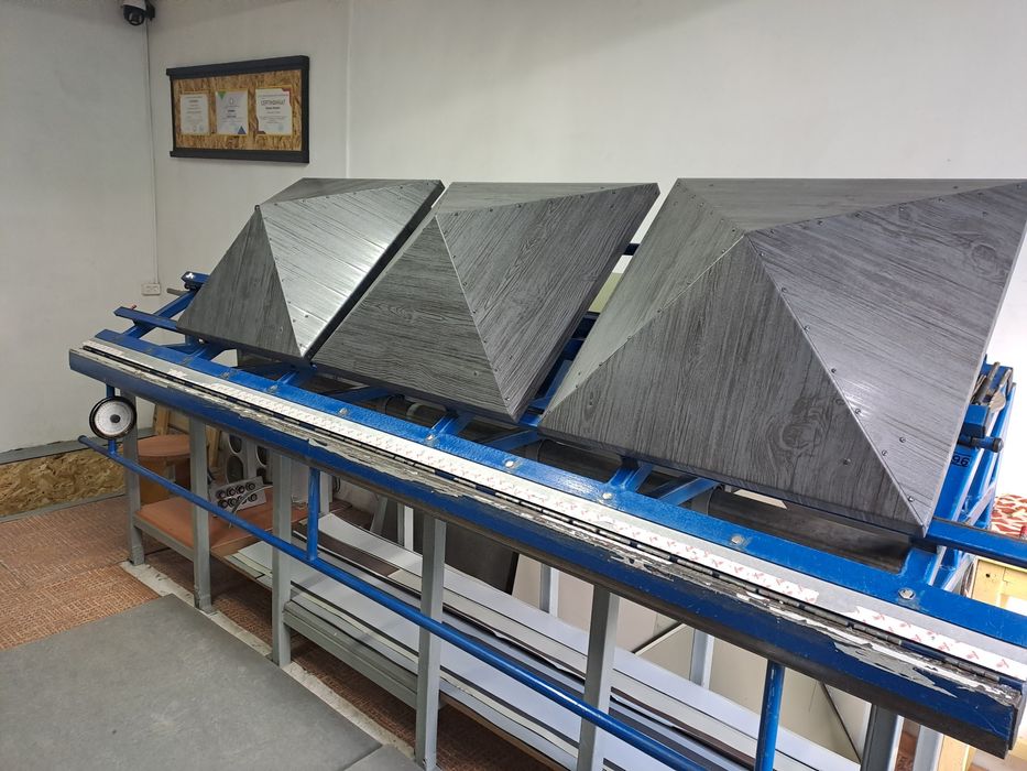 Продам калпоки на колоны забора.