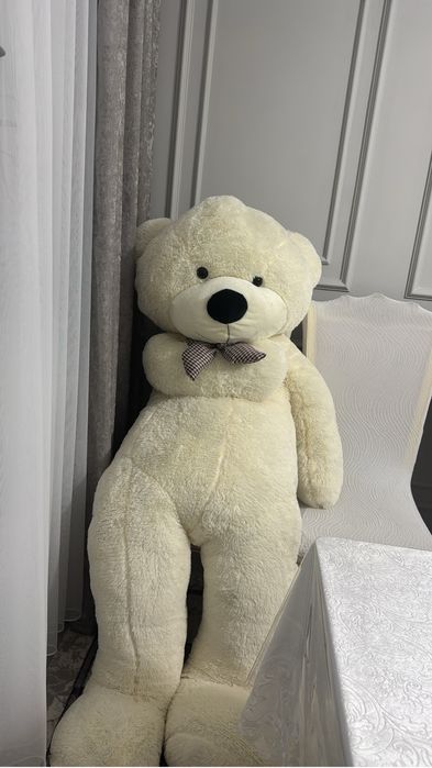 Әппақ аю жап жана бойы 2 метр