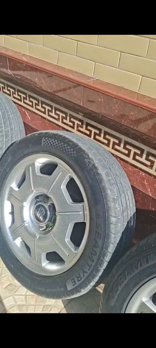 Rolls Royse fantom diska balon sotiladi