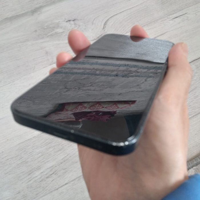 Айфон 13 128 в отличном состояний