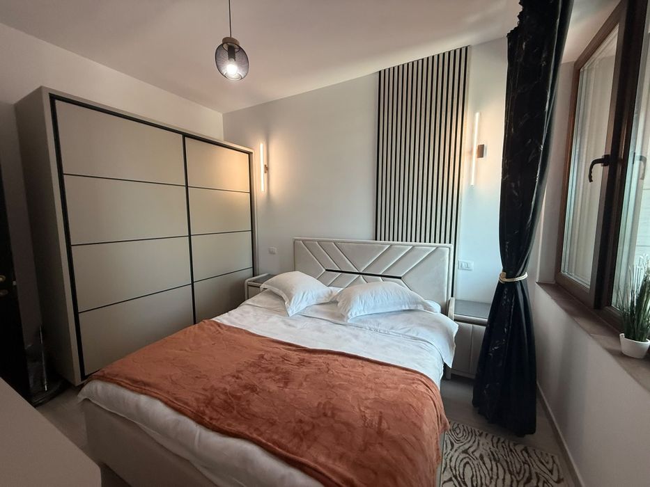 Închiriez apartament Centru UMF