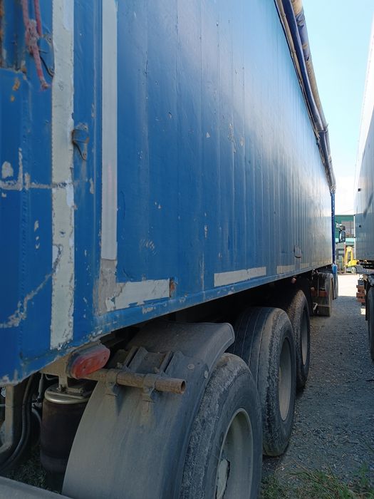Scania V8 și bena cereale 52 metri