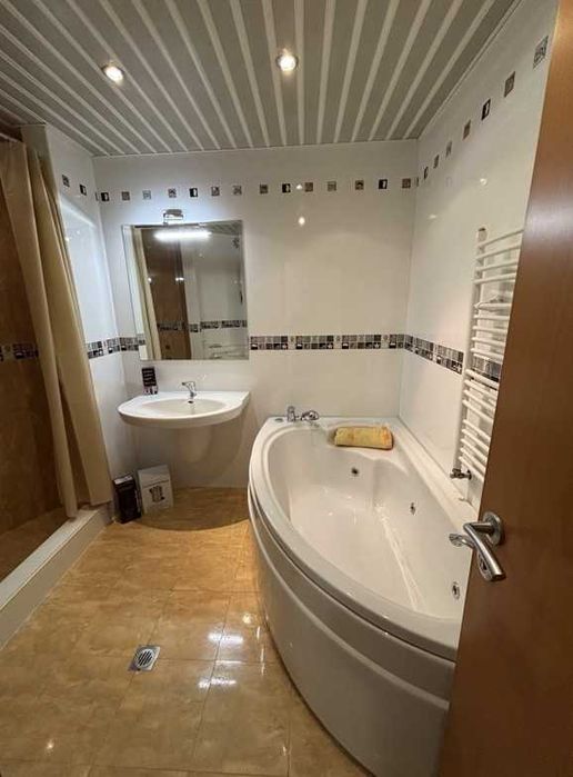 Дава се под наем Двустаен апартамент в София, Медицинска академия - 72 кв.м за 714 € - Снимка #9