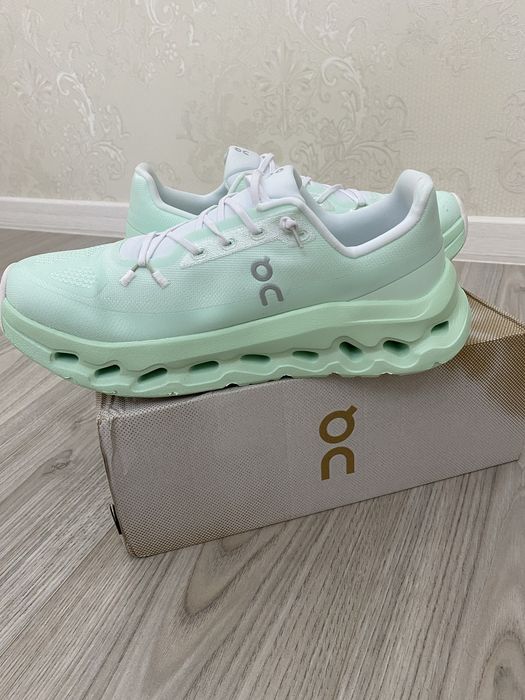 Кроссвки on cloud отличного качества