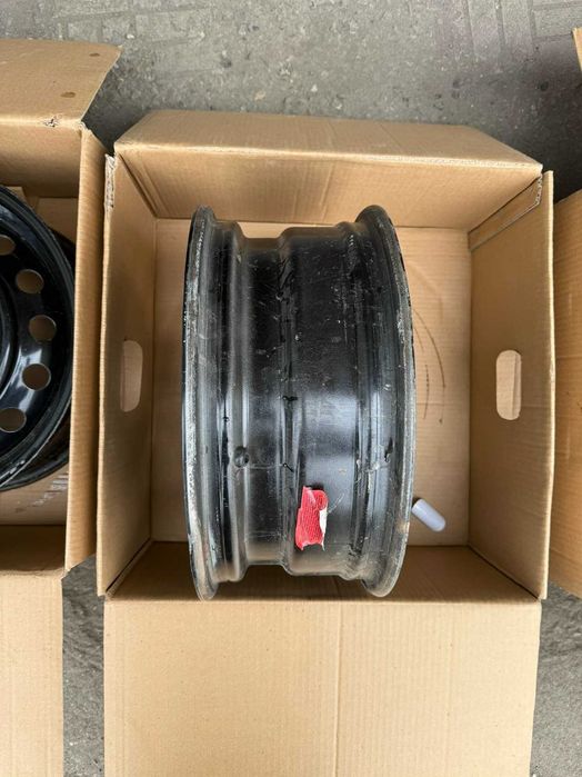 Штампованные диски R16 ( 5×114.3 )