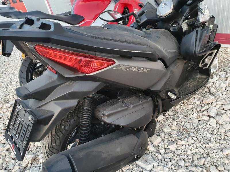 продавам мотор на yamaha X max 400 имам 2 бр налични!