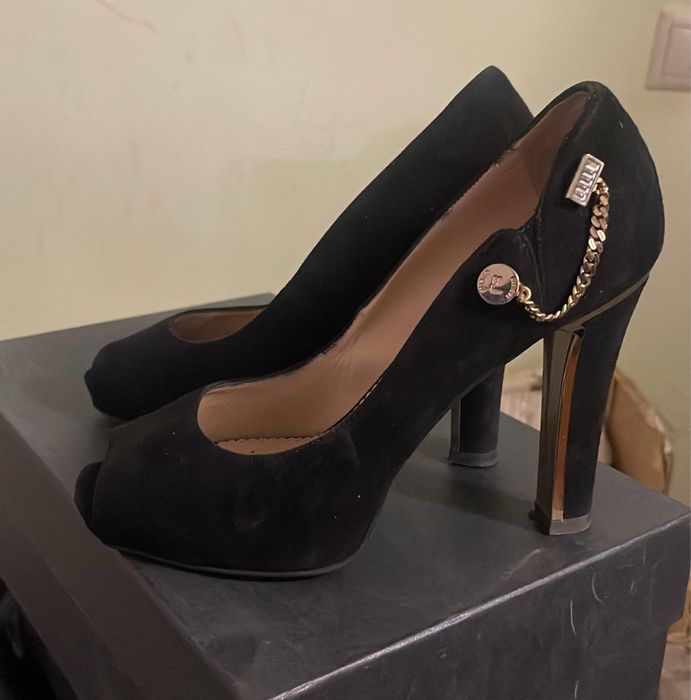 Продам обувь бренд не дорого