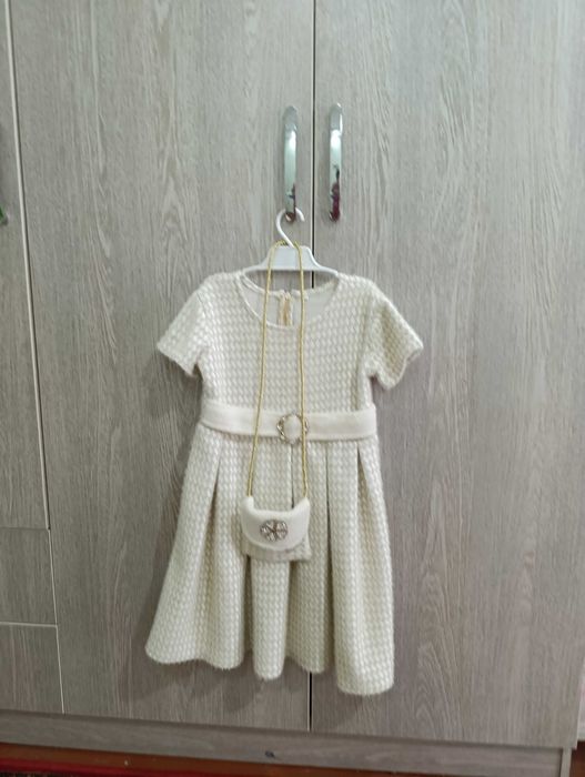 Платья для девочек