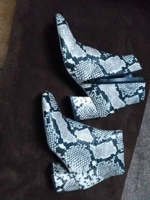 Полусапожки на 39-40 р. Канада.