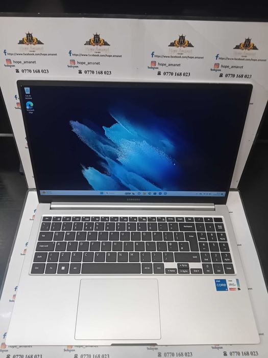 Hope Amanet P7 Laptop Samsung Galaxy Book Intel i5 / Iris XE Graphics