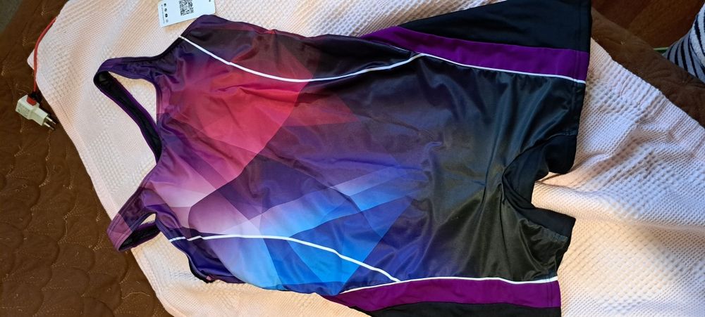 Продам купальник.