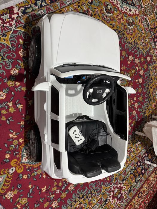 Машинка Lexus 570 детская