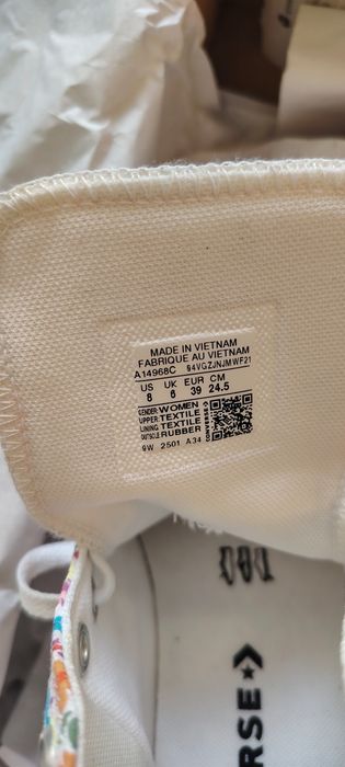 Converse 24,5см.Чисто нови