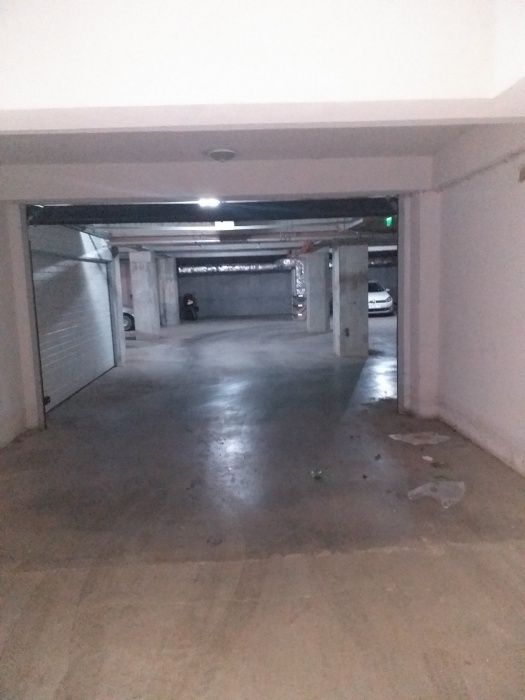 Garaj subteran-vanzare sau chirie- tomis Nord