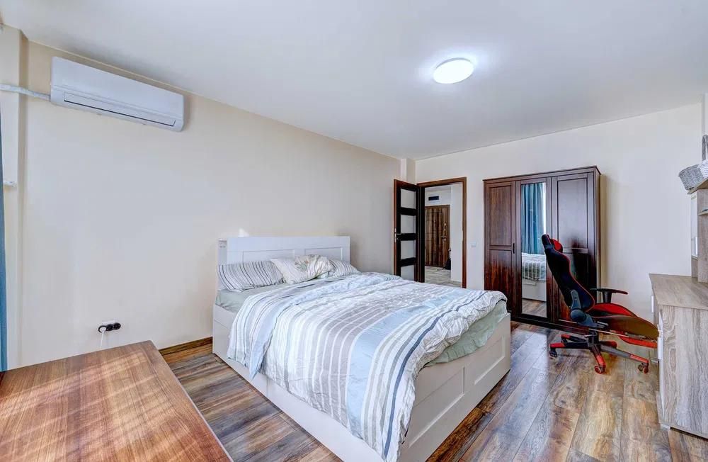 Дава се под наем Тристаен апартамент в София, Манастирски ливади - 140 кв.м за 1150 € - Снимка #1