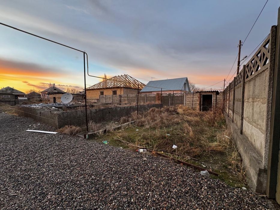 Продам дом залиний