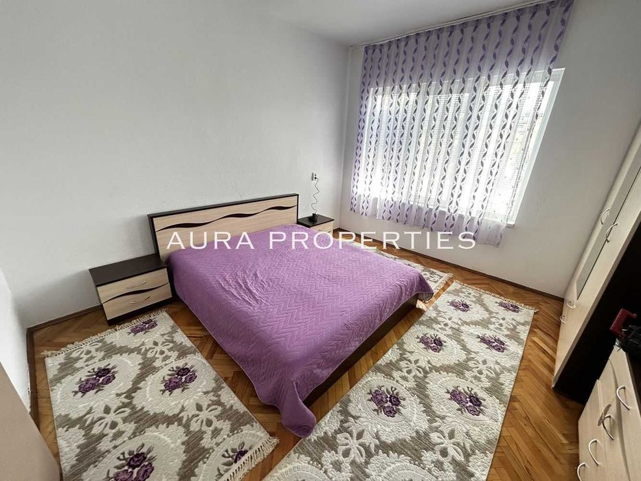 Дава се под наем Двустаен апартамент в Разград, Център - 65 кв.м за 408 € - Снимка #3