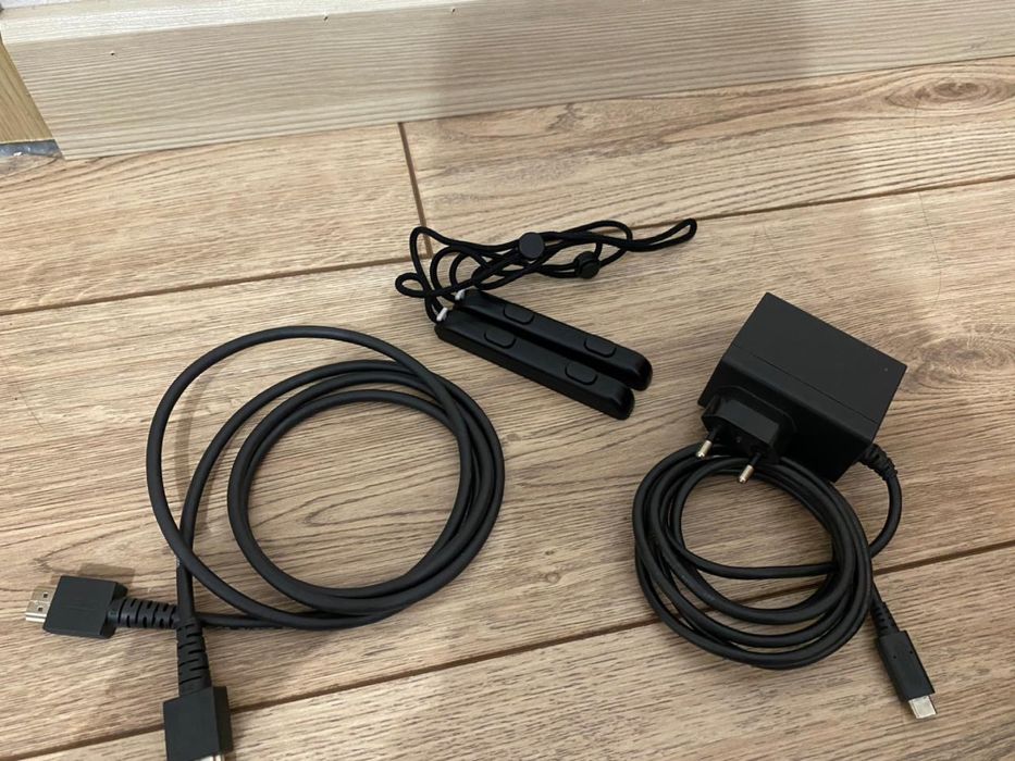 Продам Нинтендо свич 2v.