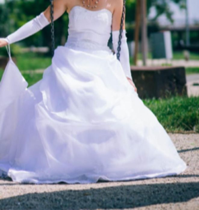 Rochie mireasa  1500