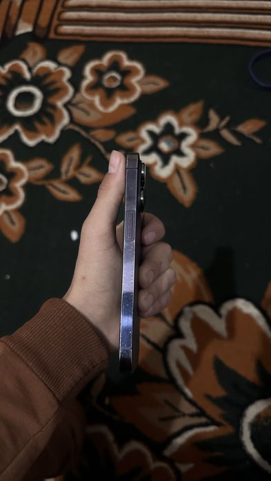 Iphone 14 pro sotiladi abmen bor 15 proga