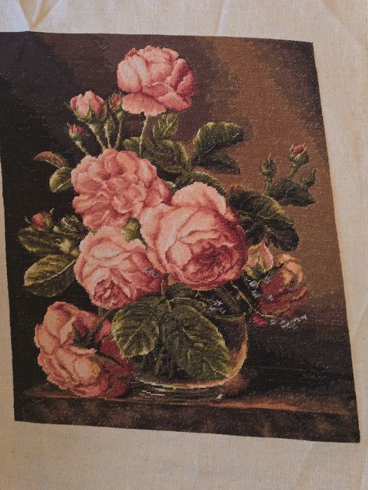 Гоблени различни