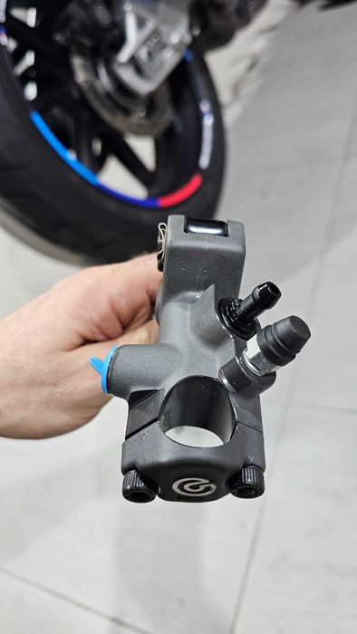 Brembo помпа 19x20