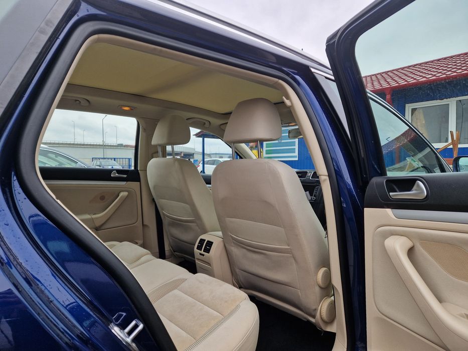 Golf 6 , 2.0 diesel panoramic ! 140 cp .