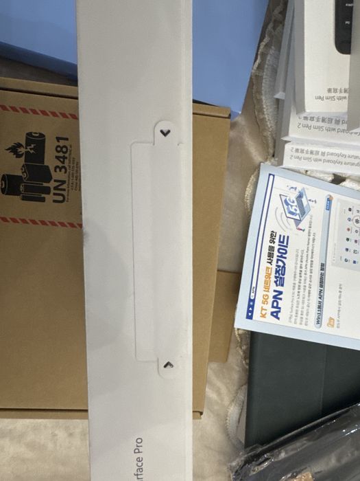 Microsoft Surface Pro 11  5G