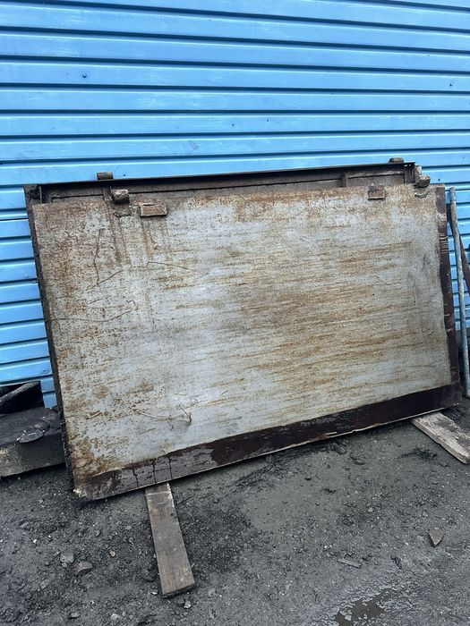 Ворота гаражные, в рабочем поселке