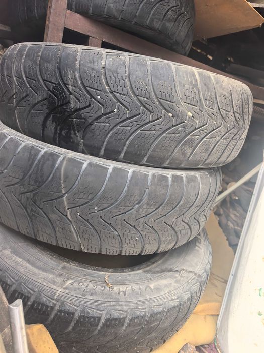 Продам шины  срочно