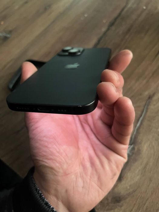 Айфон 15 128гб срочно