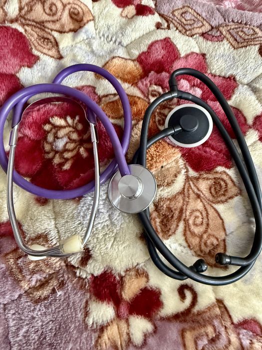 Стетоскоп  1000 тенге каждый