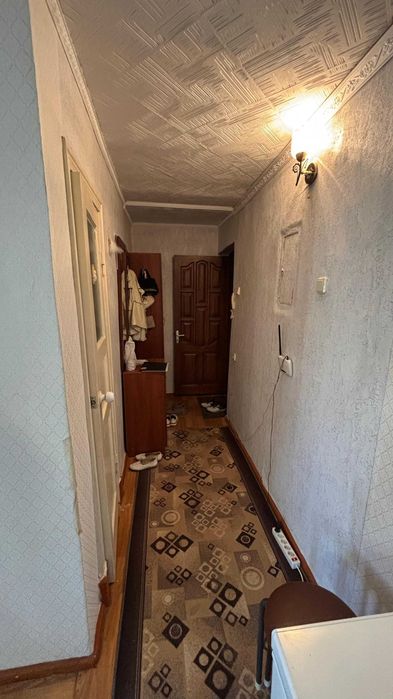 продам 2 комнатную квартиру