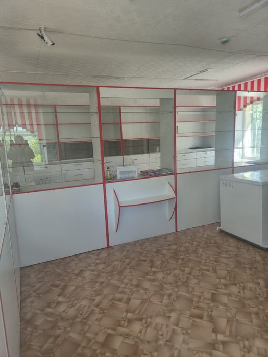 Продам мебель для аптеки