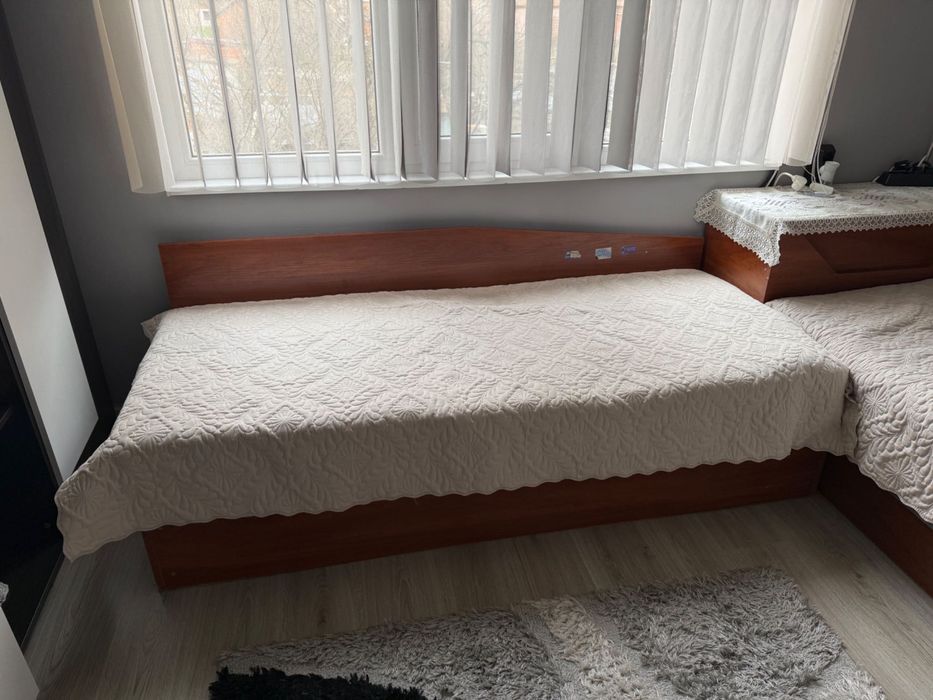 Комплект ъглови легла с повдигащ механизъм и ракла