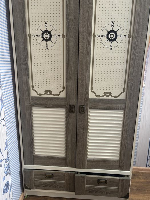 Продам  и шкаф в детскую